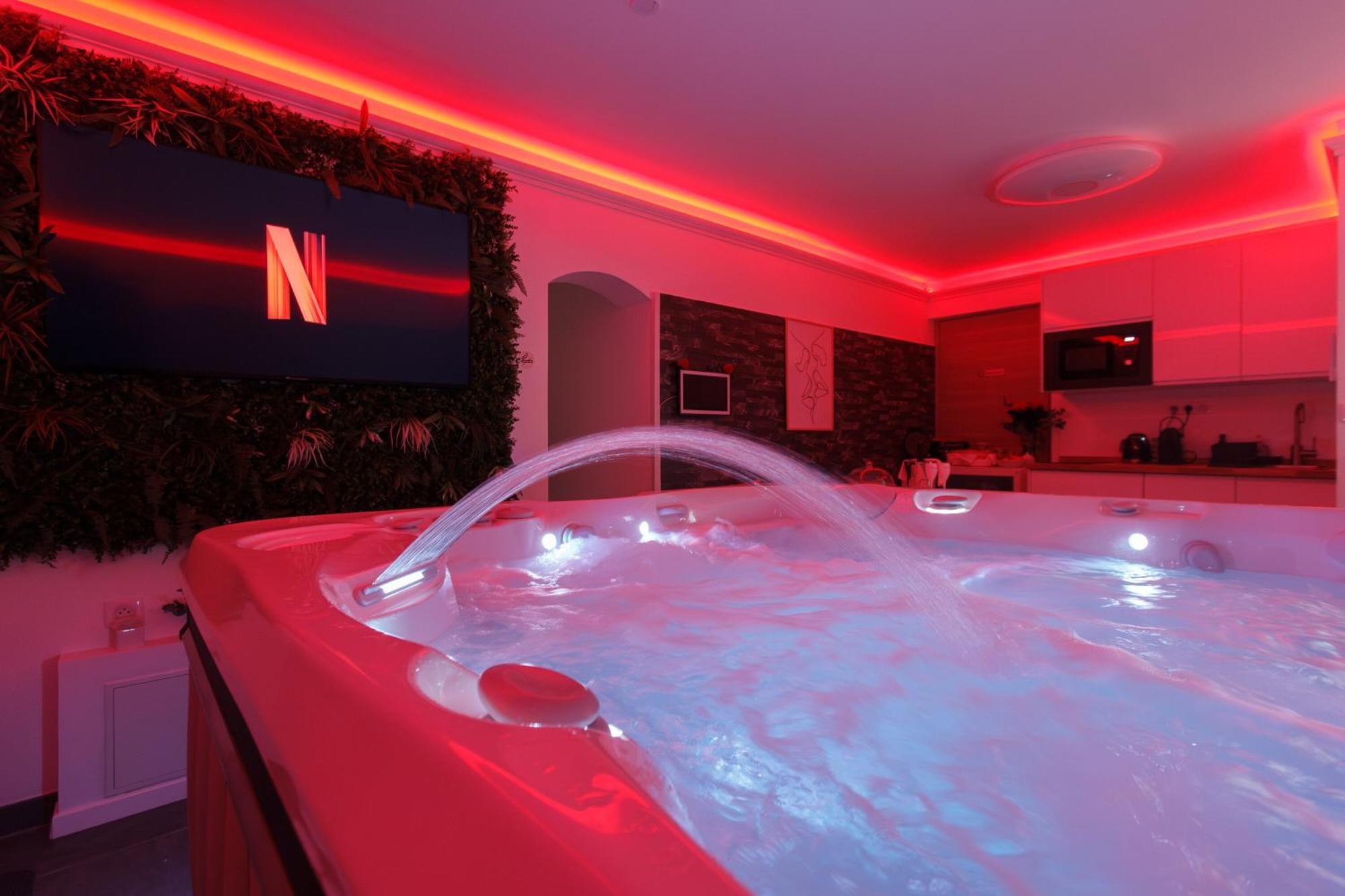Casa Amor & Spa, Appartement Suite Jacuzzi & Piscine Chauffee Montfort-sur-Argens Buitenkant foto